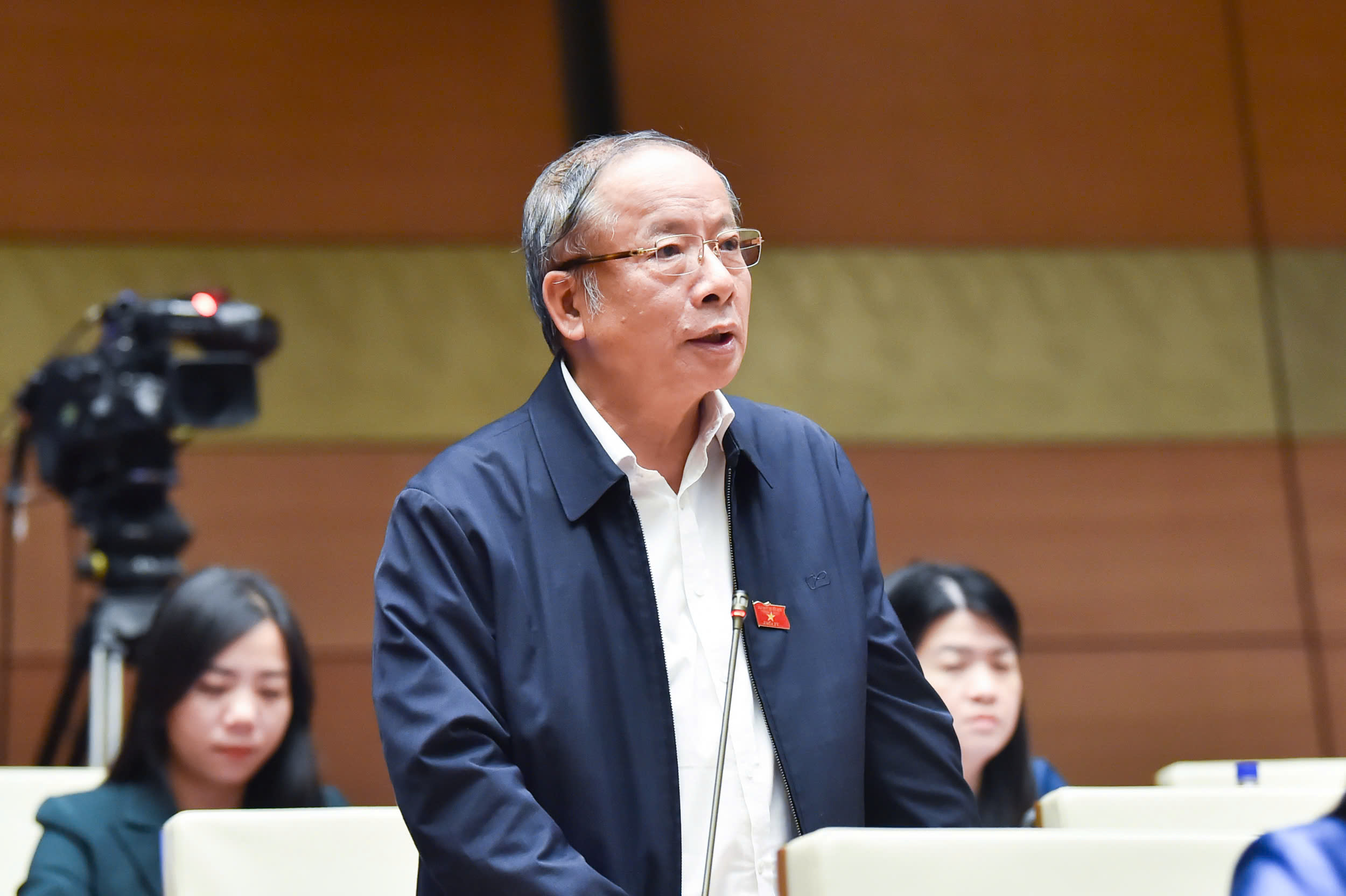 Cần thước đo rõ ràng để phân cấp và kiểm soát quyền lực trong chấp thuận đầu tư- Ảnh 3. Cần thước đo rõ ràng để phân cấp và kiểm soát quyền lực trong chấp thuận đầu tư- Ảnh 3.