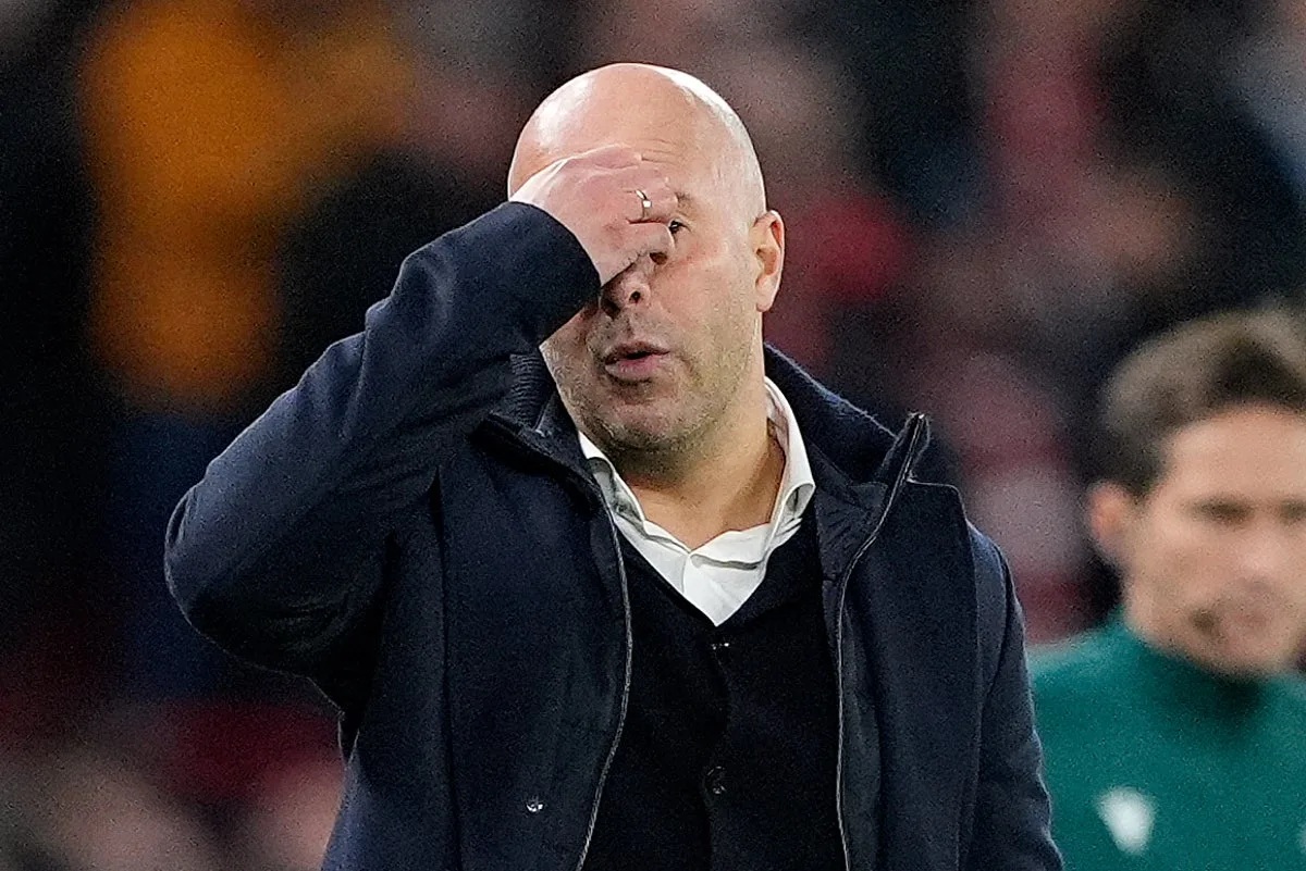 HLV Arne Slot phá vỡ im lặng giữa lúc Liverpool lao dốc không phanh - Ảnh 1. HLV Arne Slot phá vỡ im lặng giữa lúc Liverpool lao dốc không phanh - Ảnh 1.