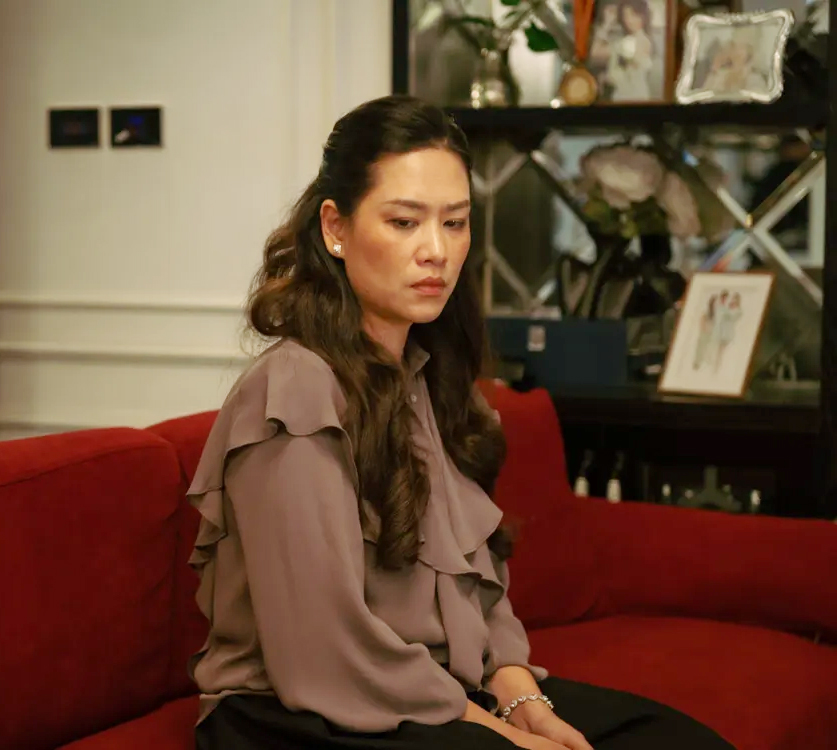 Nữ diễn viên của "Phía trước là bầu trời" tái xuất điện ảnh, U50 trẻ trung đầy cuốn hút - Ảnh 2.