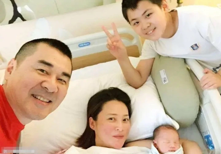 Chuyện tình "người đẹp - quái vật" của "Tây Thi đẹp nhất màn ảnh" - Ảnh 7.