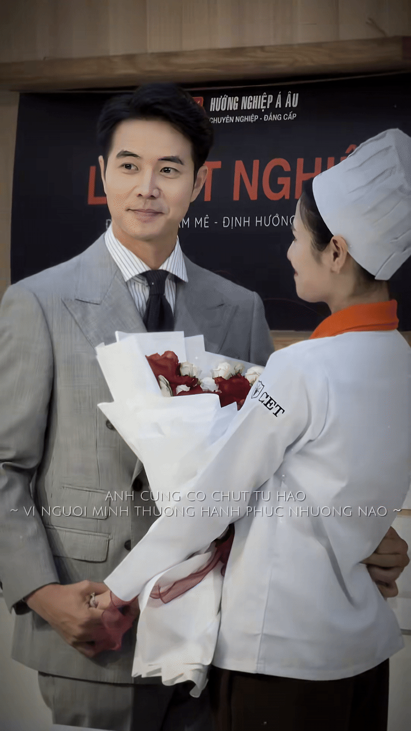 Bỏ kiểu tóc xoăn tít, "con bác Bơ" như tổng tài bước ra từ phim ngôn tình - Ảnh 6.