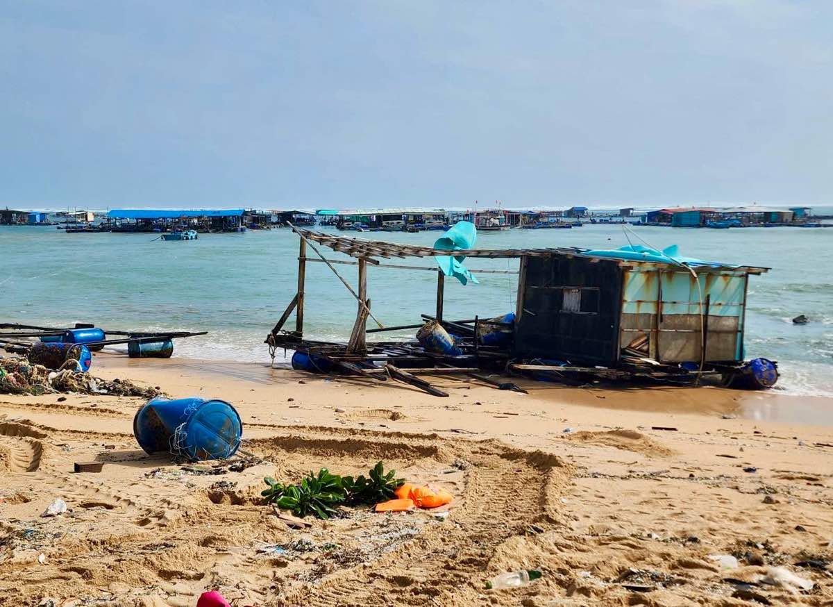 Lâm Đồng căng mình trước bão số 15: Cấm biển, xử lý sạt lở và thiệt hại nuôi trồng thủy sản  - Ảnh 9.