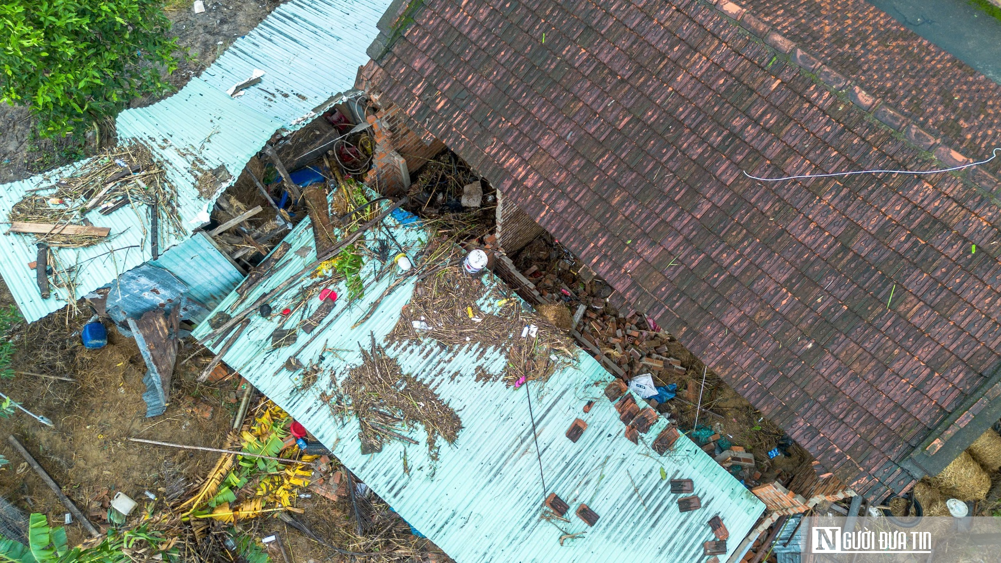 Quân đội hỗ trợ dựng lại nhà cho dân vùng lũ trước Tết 2026 - Ảnh 3.