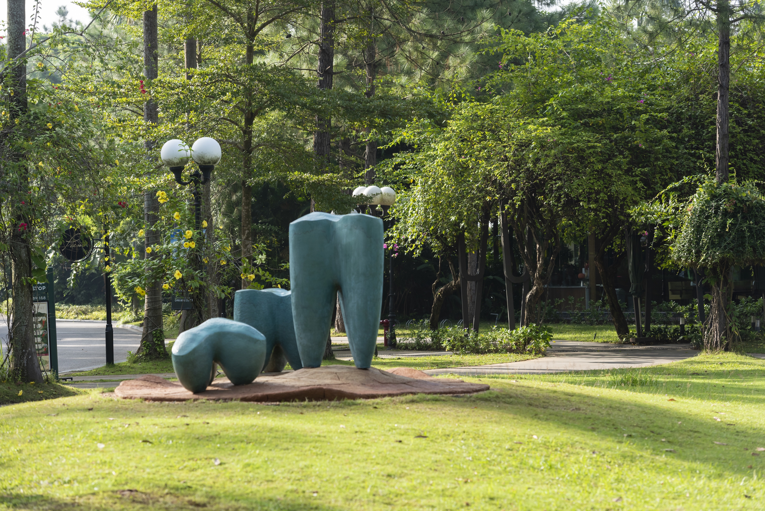 Khám phá “khu rừng” của những tác phẩm nghệ thuật đương đại duy nhất tại Việt Nam - Ảnh 5.