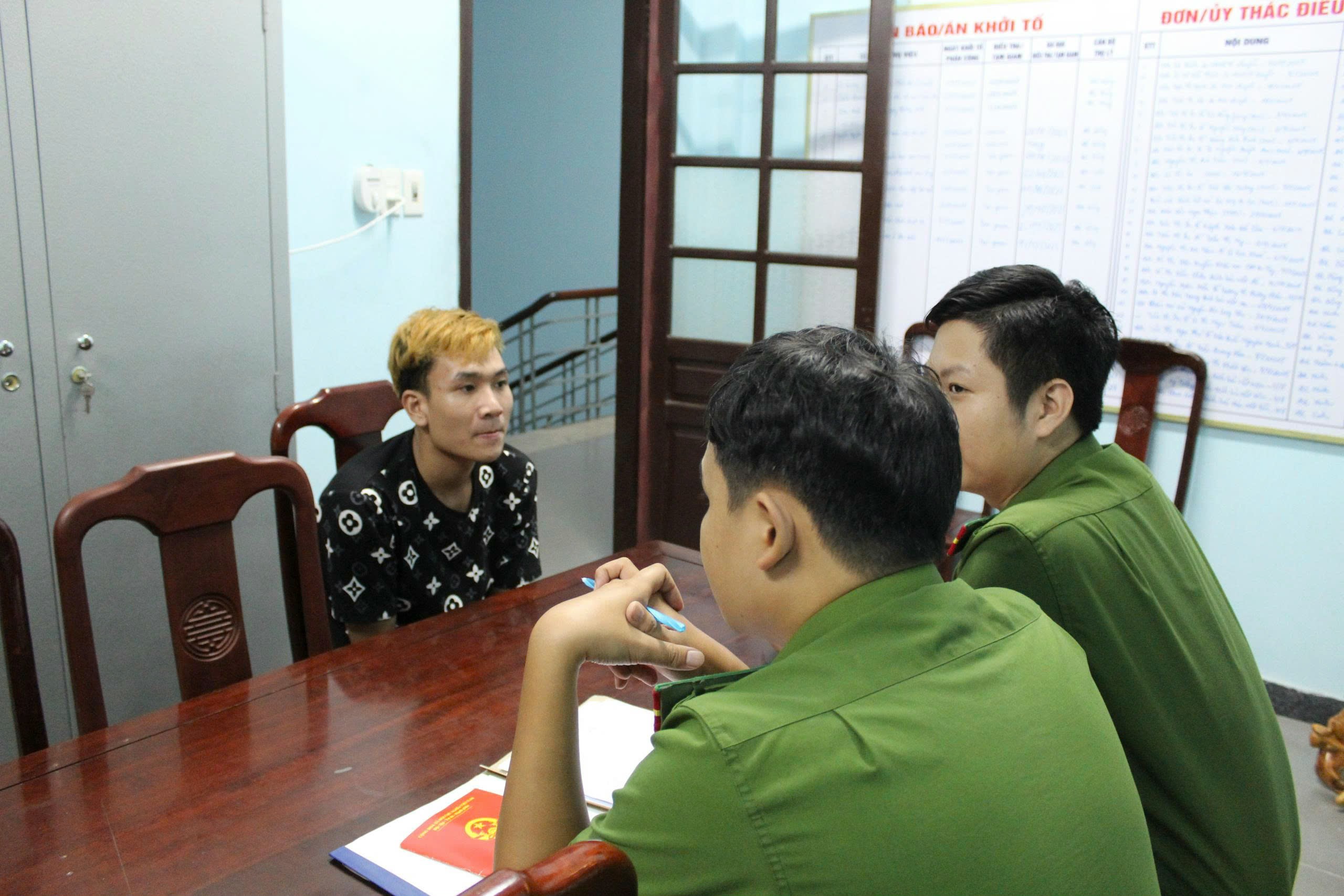 Vừa giúp dân chống lũ, vừa giữ bình yên phố phường- Ảnh 3.