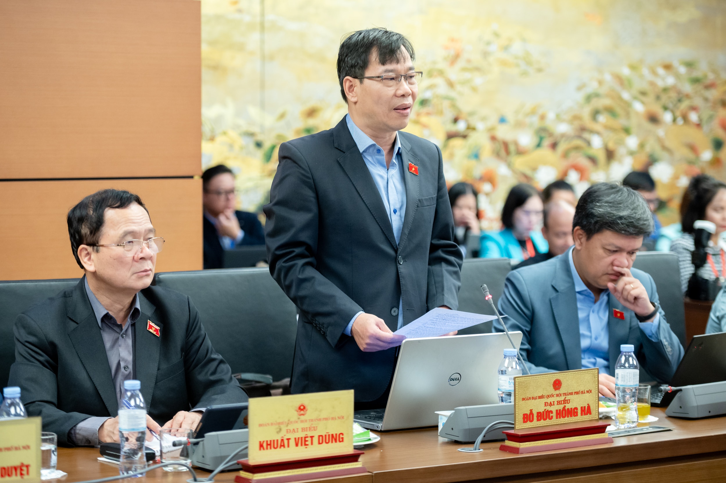 Đề xuất giám đốc công ty bảo hiểm chỉ cần bằng đại học có môn học về bảo hiểm, ĐBQH nói gì? - Ảnh 1.