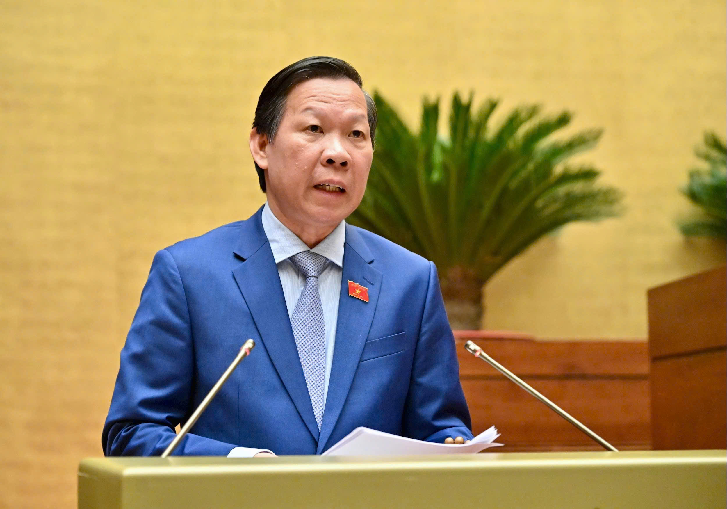 Phân cấp địa phương duyệt phát hành trái phiếu, rút ngắn thời gian huy động vốn dự án - Ảnh 2.