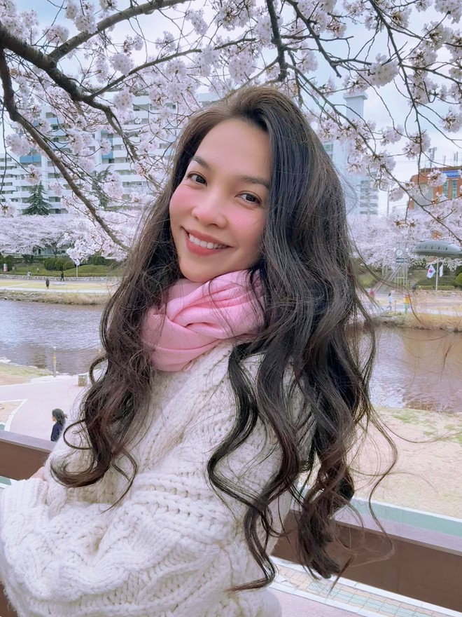 Mỹ nhân "lão hoá ngược" của Vbiz: Tuổi 44 trẻ trung, chọn lối sống lành mạnh, an yên- Ảnh 12. Mỹ nhân "lão hoá ngược" của Vbiz: Tuổi 44 trẻ trung, chọn lối sống lành mạnh, an yên- Ảnh 12.