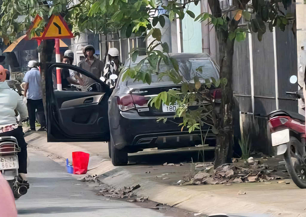 Chủ xe hé lộ diễn biến trước khi phát hiện thi thể cô gái trong cốp ô tô - Ảnh 1.