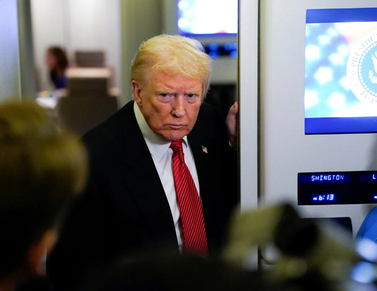 Ukraine nhận tin không vui từ ông Trump, giấc mơ tên lửa Tomahawk bị dập tắt - Ảnh 1.