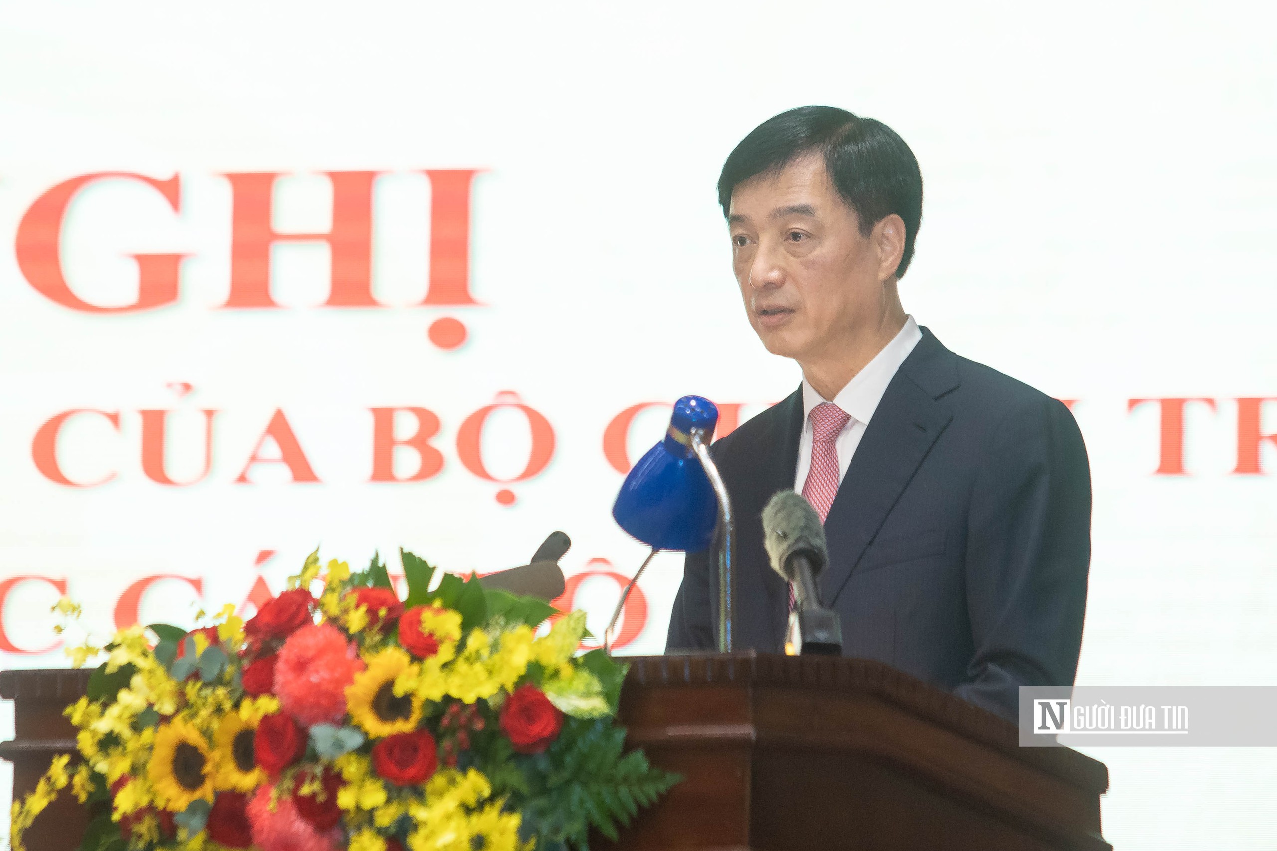 Tân Bí thư Hà Nội: "Tôi trở về với tâm nguyện hiến dâng toàn tâm, toàn lực cho sự phát triển của Thủ đô"- Ảnh 3. Tân Bí thư Hà Nội: "Tôi trở về với tâm nguyện hiến dâng toàn tâm, toàn lực cho sự phát triển của Thủ đô"- Ảnh 3.