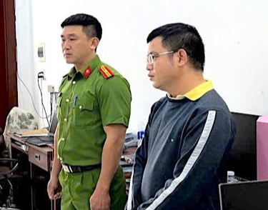 Làm giả hồ sơ cấp giấy phép về môi trường, lãnh đạo 2 doanh nghiệp bị khởi tố - Ảnh 1.