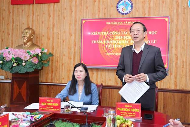 Nhà xuất bản Giáo dục Việt Nam chung tay ủng hộ ngành giáo dục Lạng Sơn - Ảnh 1.