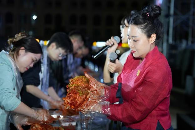 Lễ hội ẩm thực Hàn Quốc K-Food Fair lần đầu tiên tổ chức tại Hải Phòng, thu hút hàng trăm nghìn lượt khách tham gia - Ảnh 3.