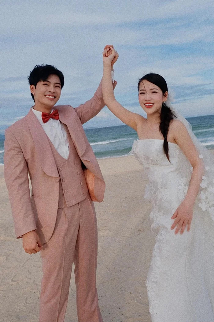 Khoảnh khắc hạnh phúc của Puka và Gin Tuấn Kiệt sau 2 năm cưới - Ảnh 1.