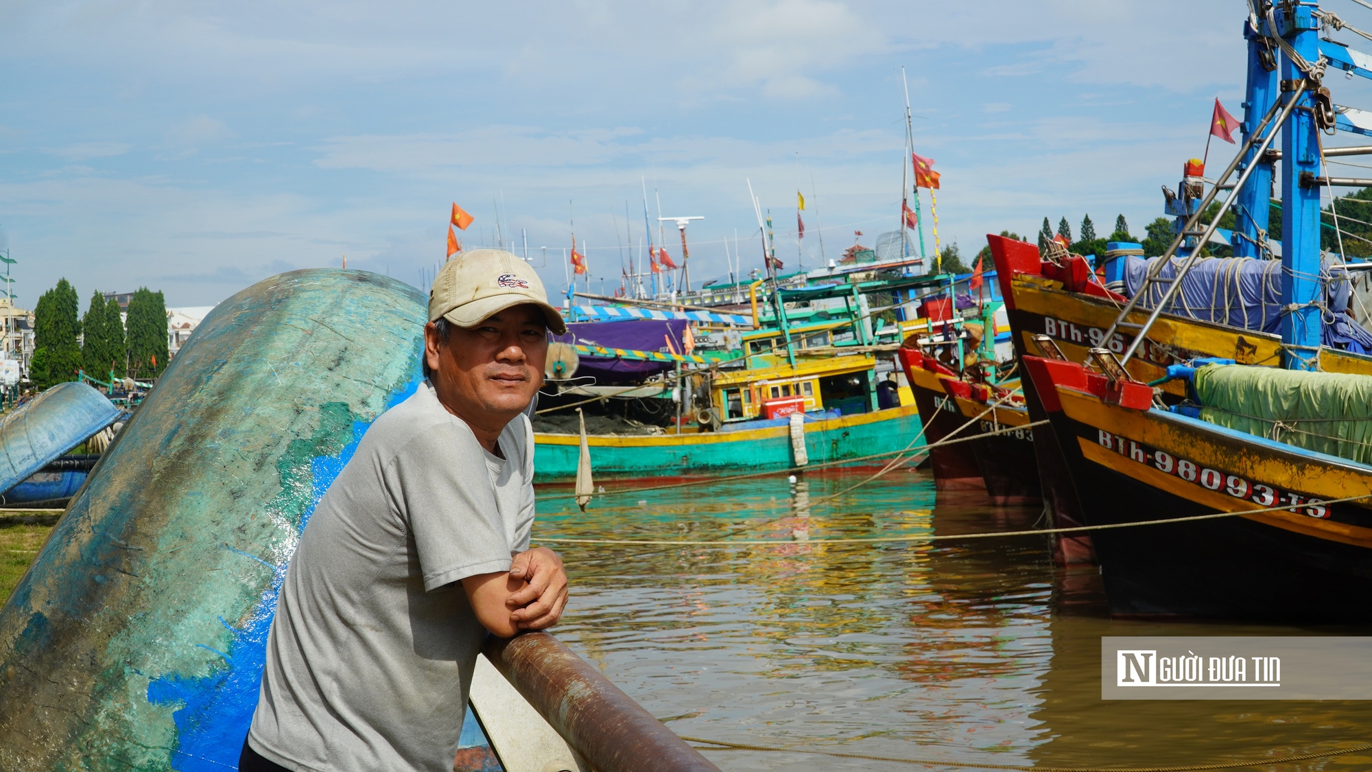 Tuyến biển Lâm Đồng "căng mình" trước giờ bão đổ bộ- Ảnh 2. Tuyến biển Lâm Đồng "căng mình" trước giờ bão đổ bộ- Ảnh 2.
