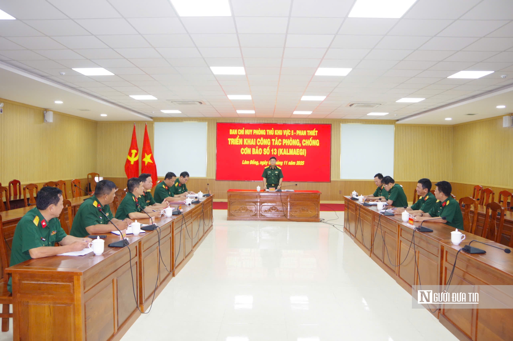 Tuyến biển Lâm Đồng "căng mình" trước giờ bão đổ bộ- Ảnh 3. Tuyến biển Lâm Đồng "căng mình" trước giờ bão đổ bộ- Ảnh 3.