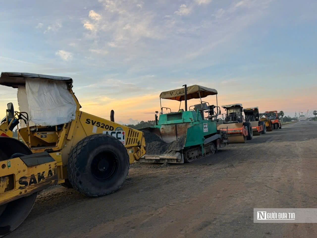 Hơn 40 mũi thi công đồng loạt trên công trường cầu Đại Ngãi - Ảnh 4.