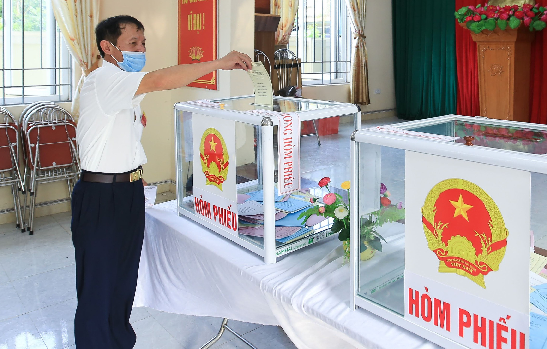 Hà Nội triển khai thực hiện bầu cử đại biểu Quốc hội khóa XVI và HĐND các cấp nhiệm kỳ 2026-2031 - Ảnh 1.