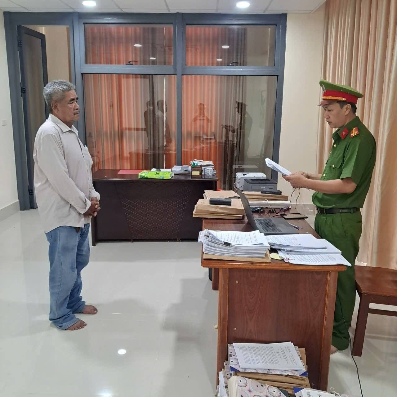 Khởi tố giám đốc mua hóa đơn khống, trốn thuế gần 1 tỷ đồng- Ảnh 1. Khởi tố giám đốc mua hóa đơn khống, trốn thuế gần 1 tỷ đồng- Ảnh 1.