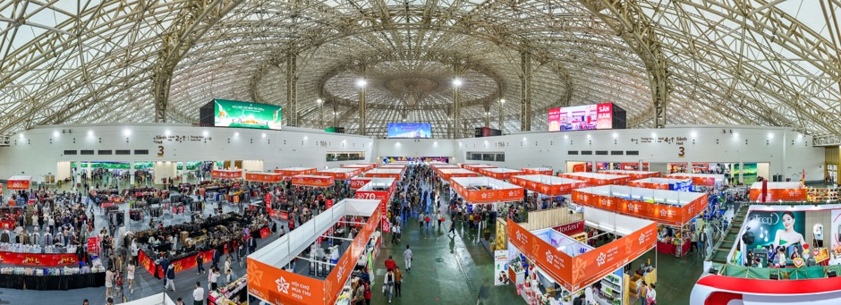 “Siêu hội chợ” hút hơn 1 triệu khách, quyên góp gần 400 tỷ đồng cho đồng bào vùng bão lũ - Ảnh 3.