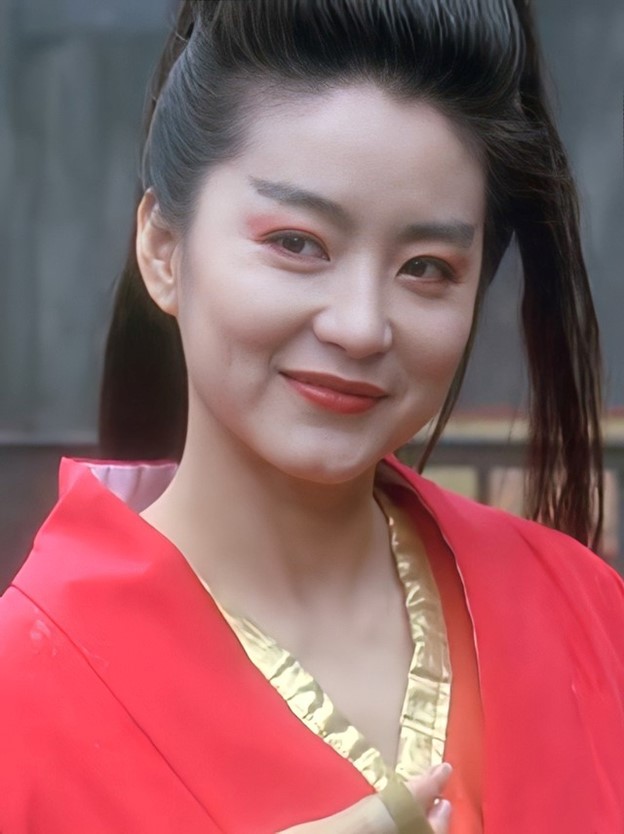 "Đông Phương Bất Bại" Lâm Thanh Hà gây choáng ngợp bởi cuộc sống xa hoa, giàu có bậc nhất Vbiz - Ảnh 3.