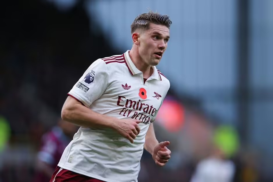 Gyokeres khiến Arsenal lo sốt vó trước đại chiến Sunderland - Ảnh 1. Gyokeres khiến Arsenal lo sốt vó trước đại chiến Sunderland - Ảnh 1.