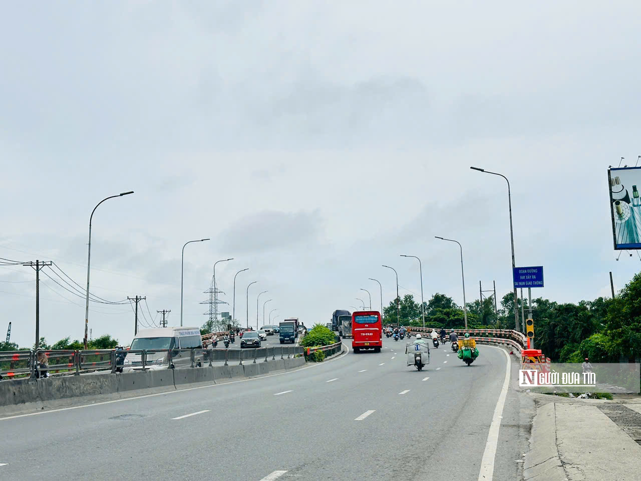 TP.HCM: Hiện trạng Quốc lộ 1A trước ngày khởi công, mở rộng - Ảnh 4.