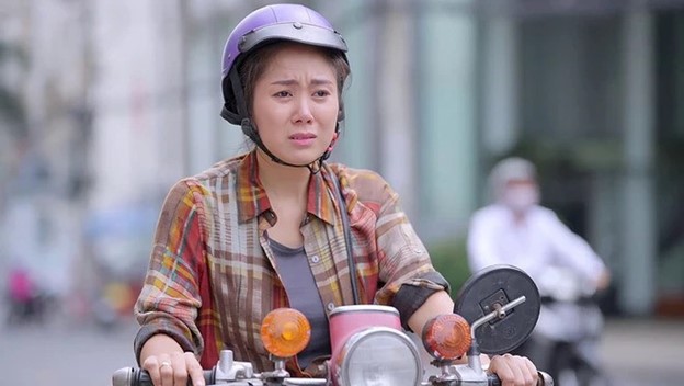 "Chị hai quốc dân": Từ "nữ hoàng nước mắt" màn ảnh đến quý cô sành điệu ngoài đời thực - Ảnh 8.