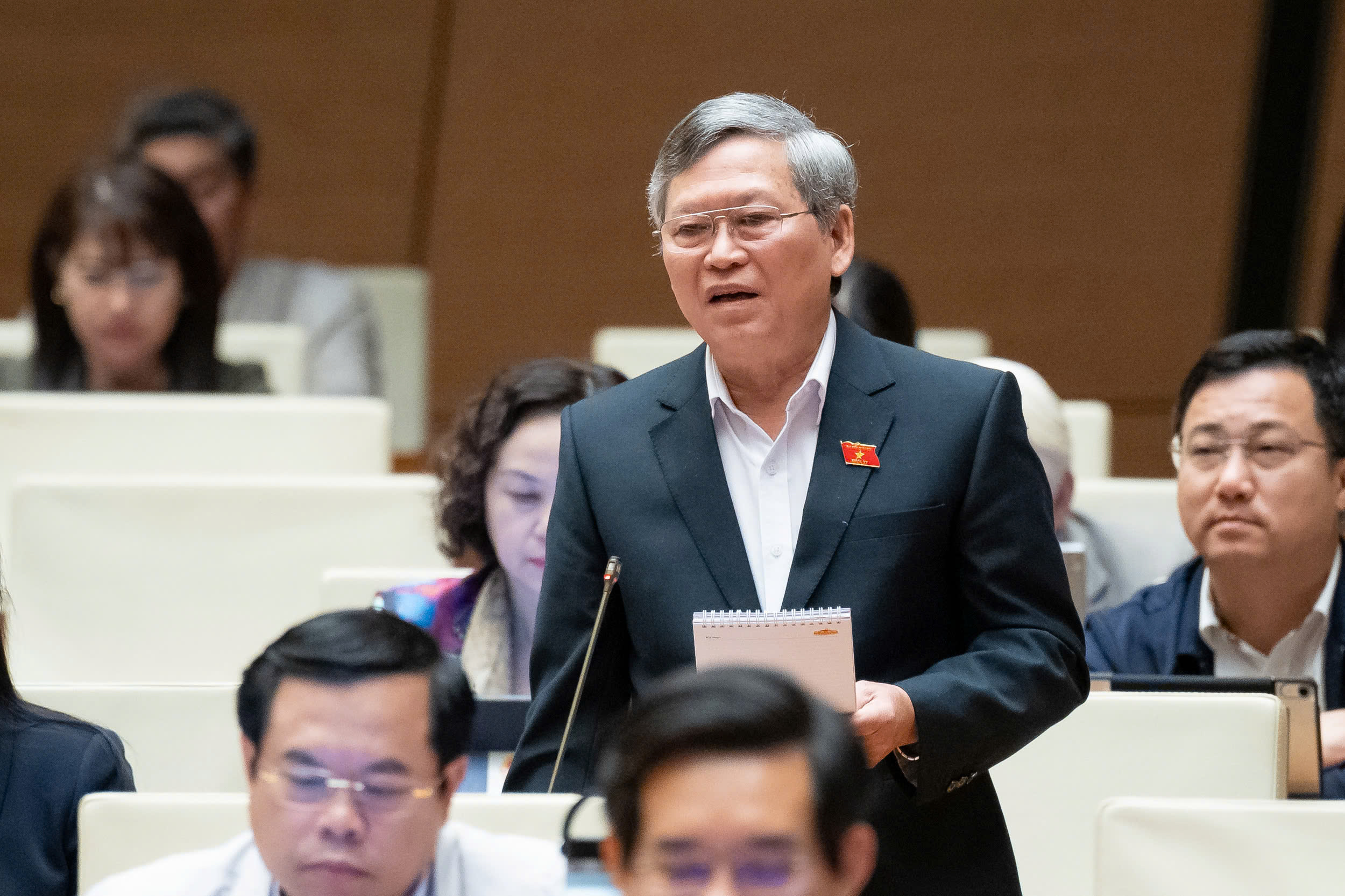 Cần quy định cấm dùng AI giả mạo khuôn mặt, giọng nói để lừa đảo, xuyên tạc- Ảnh 2. Cần quy định cấm dùng AI giả mạo khuôn mặt, giọng nói để lừa đảo, xuyên tạc- Ảnh 2.