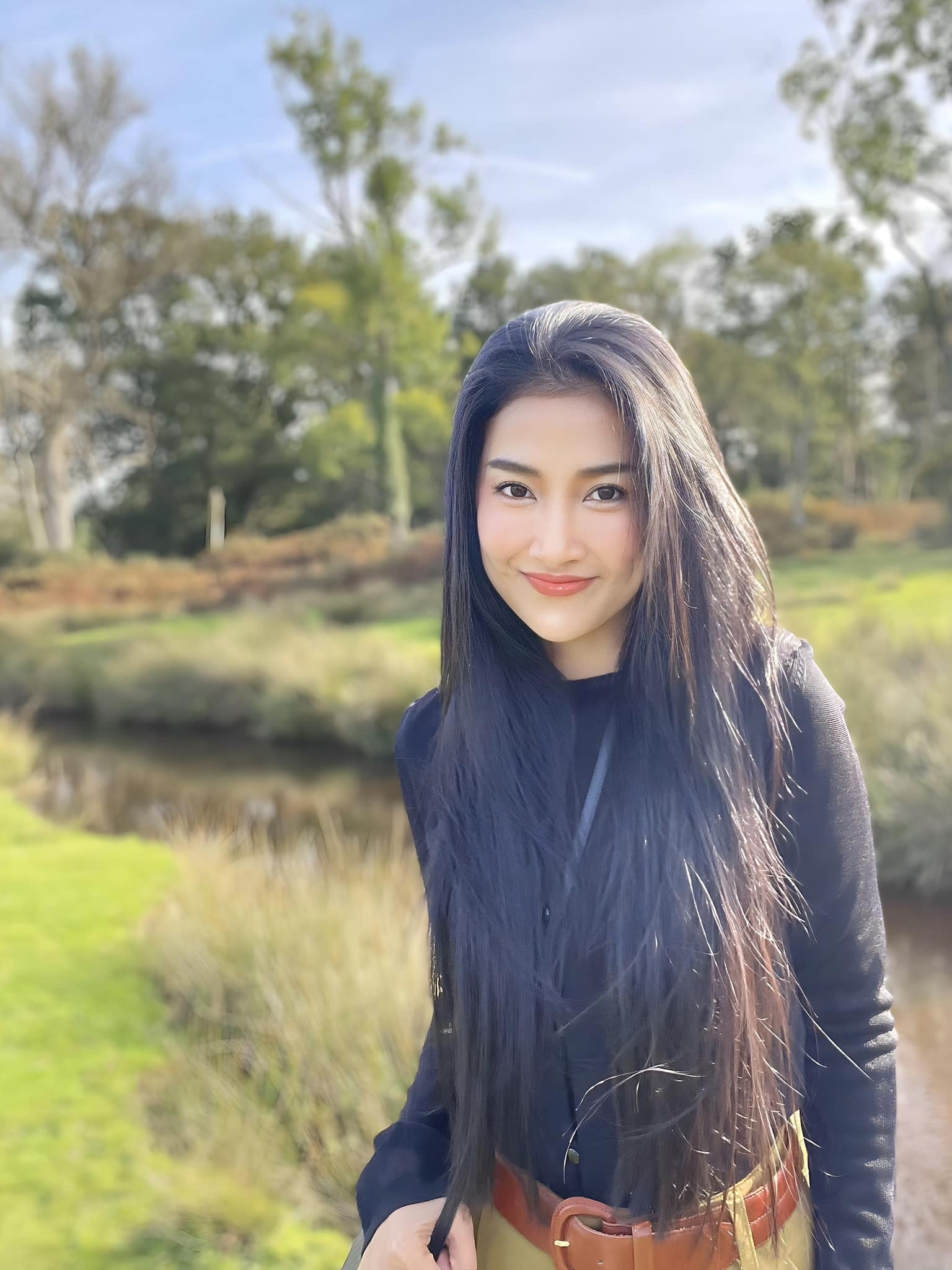 "Nữ hoàng phim xưa": Tuổi 41 trẻ đẹp, yêu bạn trai kém 10 tuổi - Ảnh 2.