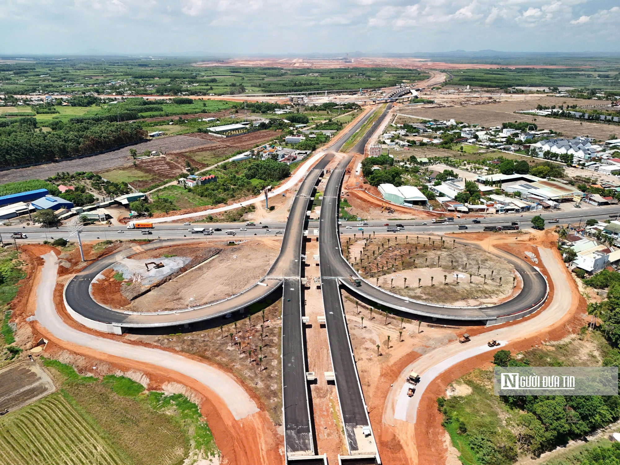 Sân bay Long Thành: Giấc mơ lớn cần lộ trình đúng đắn- Ảnh 9. Sân bay Long Thành: Giấc mơ lớn cần lộ trình đúng đắn- Ảnh 9.