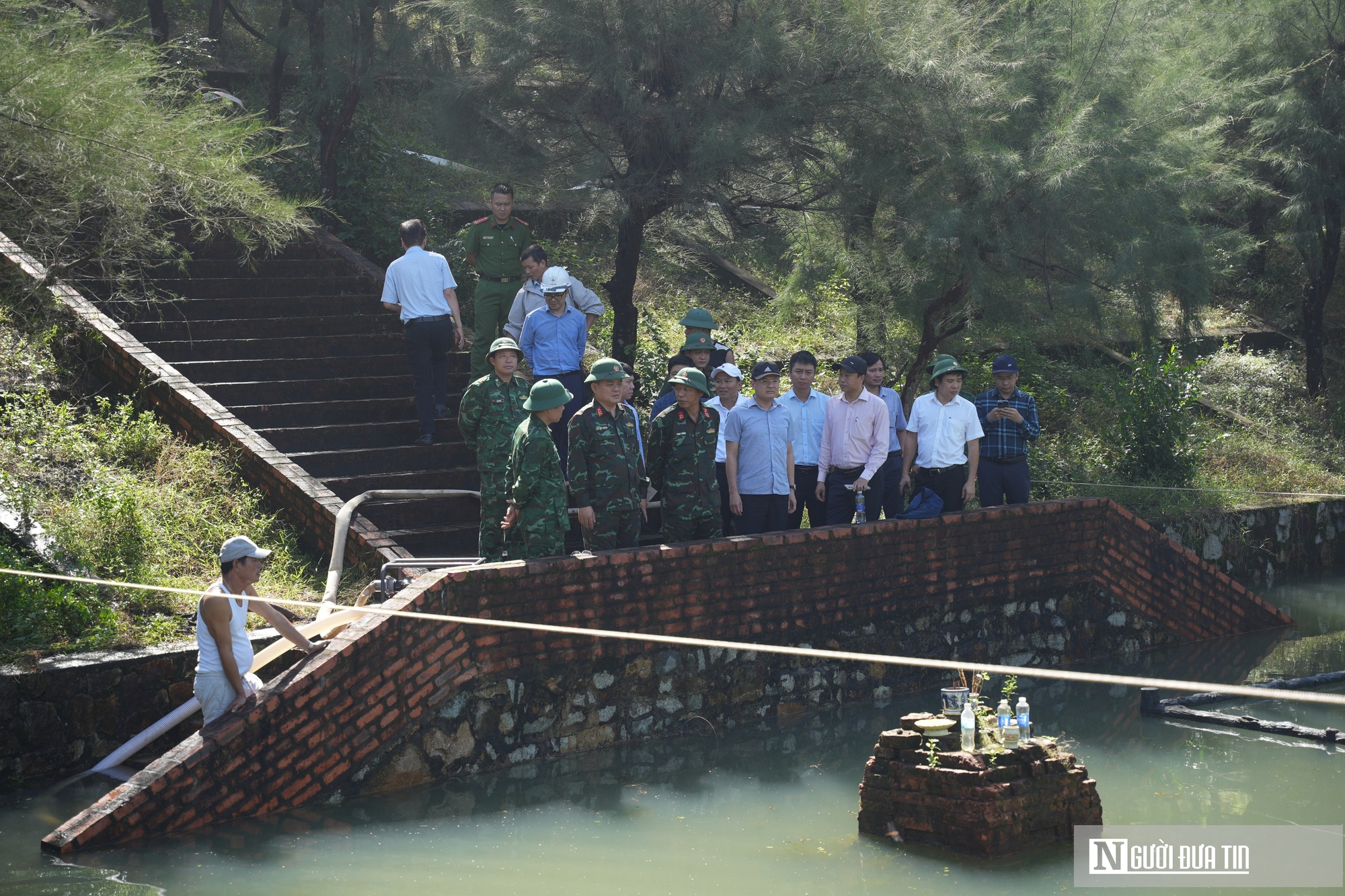 Cận cảnh Tháp Chăm cổ độc nhất vô nhị ở Huế chìm trong nước lũ- Ảnh 4. Cận cảnh Tháp Chăm cổ độc nhất vô nhị ở Huế chìm trong nước lũ- Ảnh 4.