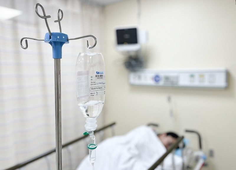 Thêm 11 ca nhập viện, có người phải hồi sức tích cực nghi do ăn bánh mì - Ảnh 2.