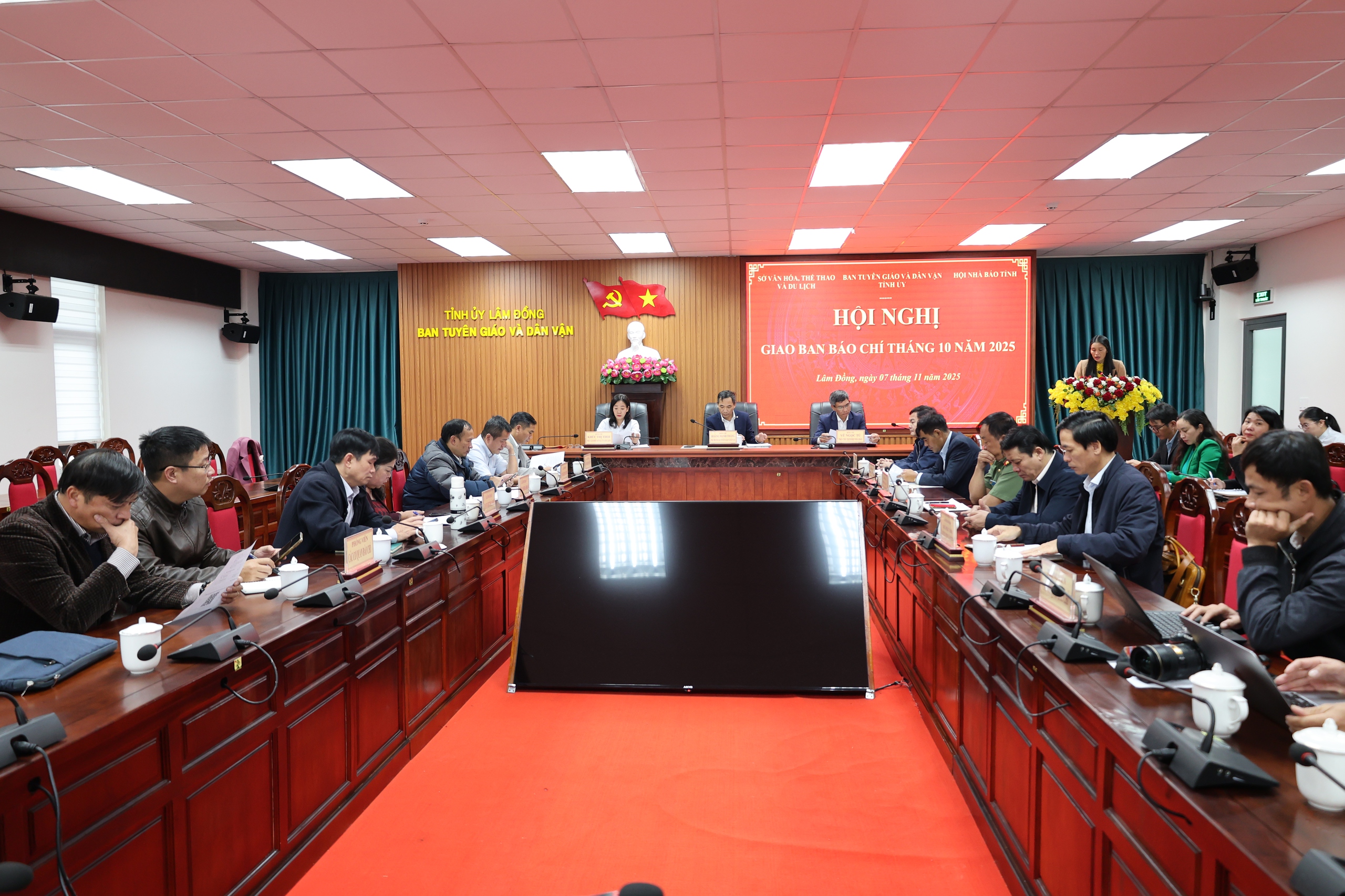 Bức tranh kinh tế Lâm Đồng: Duy trì đà tăng trưởng, mục tiêu năm 2025 trong tầm tay- Ảnh 1. Bức tranh kinh tế Lâm Đồng: Duy trì đà tăng trưởng, mục tiêu năm 2025 trong tầm tay- Ảnh 1.