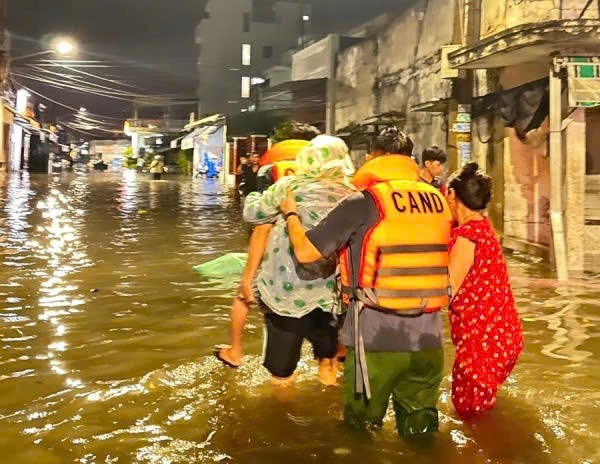 Cảnh giác với thủ đoạn lừa đảo lợi dụng thiên tai để kêu gọi từ thiện- Ảnh 1. Cảnh giác với thủ đoạn lừa đảo lợi dụng thiên tai để kêu gọi từ thiện- Ảnh 1.