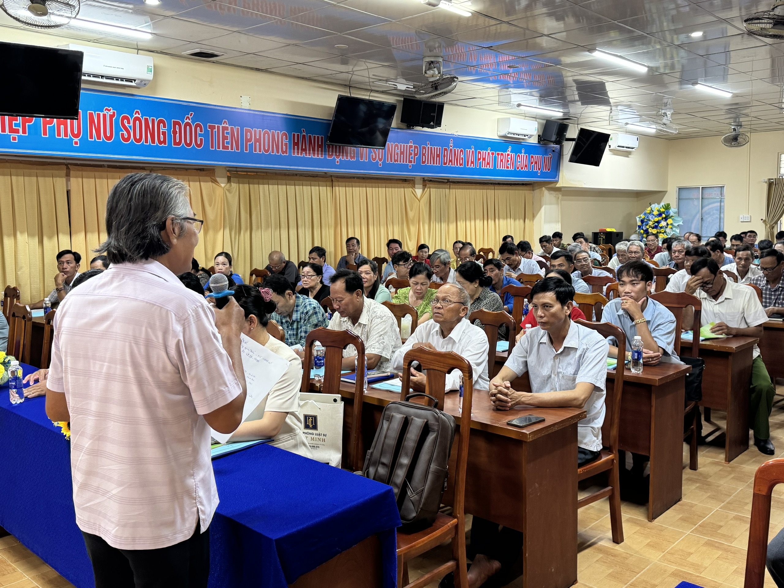 Để người dân coi việc nâng cao hiểu biết pháp luật là “đầu tư cho phát triển”- Ảnh 9.