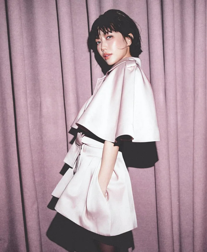 Hình ảnh lạ cùng thần thái lạnh lùng hiếm thấy của Diệu Nhi - Ảnh 5.