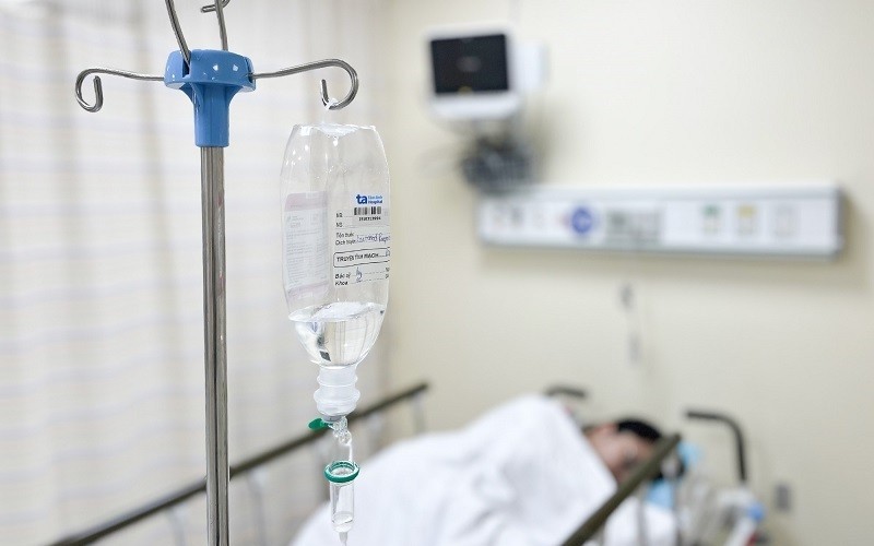 Vụ ngộ độc bánh mì: Bộ Y tế chỉ đạo điều tra khẩn - Ảnh 3.