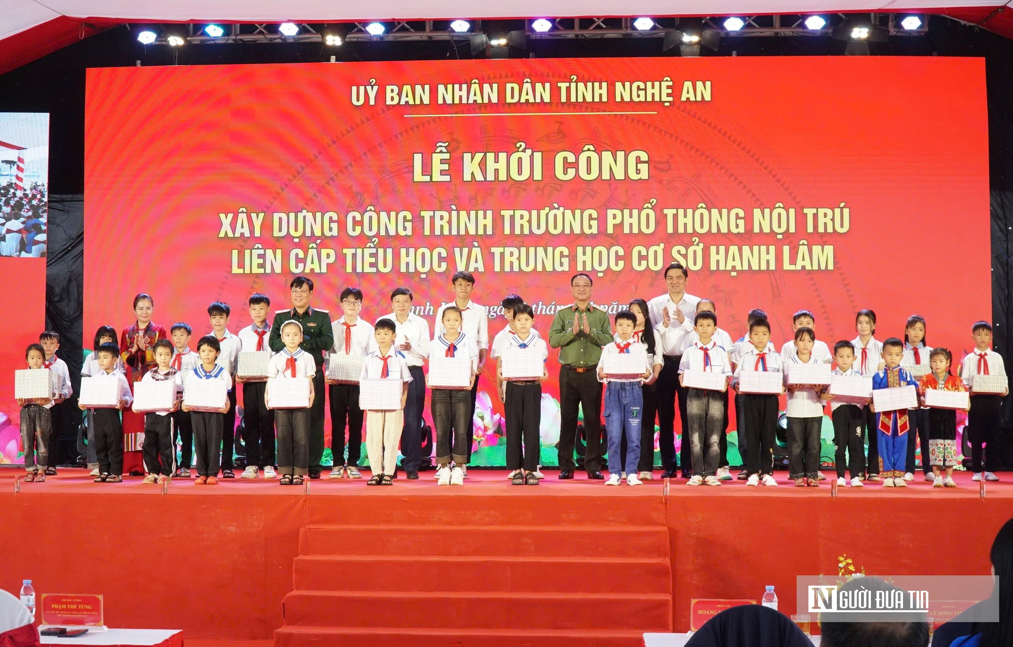 Nghệ An chủ động, đảm bảo lộ trình xây dựng các trường phổ thông liên cấp khu vực biên giới- Ảnh 4. Nghệ An chủ động, đảm bảo lộ trình xây dựng các trường phổ thông liên cấp khu vực biên giới- Ảnh 4.