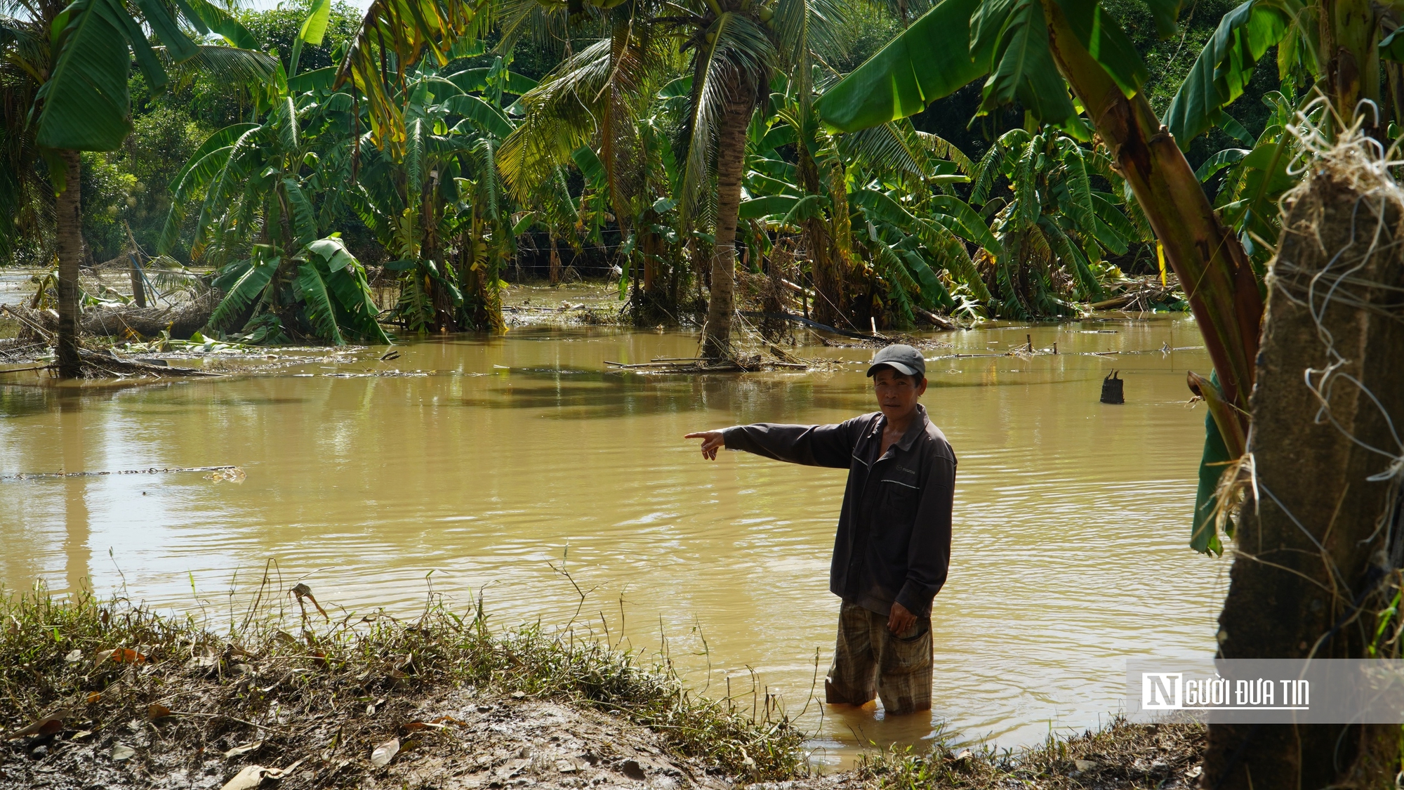Người cao tuổi ở Lâm Đồng: "Cả đời tôi chưa bao giờ thấy ngập lụt như thế này"- Ảnh 7. Người cao tuổi ở Lâm Đồng: "Cả đời tôi chưa bao giờ thấy ngập lụt như thế này"- Ảnh 7.