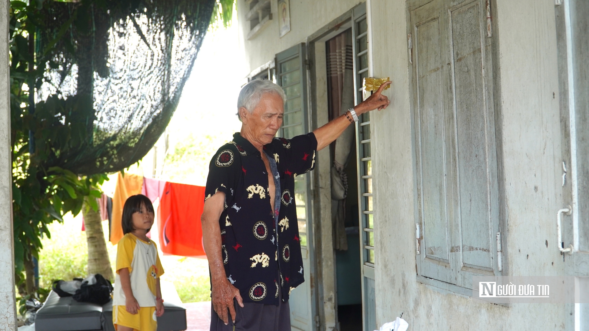 Người cao tuổi ở Lâm Đồng: "Cả đời tôi chưa bao giờ thấy ngập lụt như thế này"- Ảnh 9. Người cao tuổi ở Lâm Đồng: "Cả đời tôi chưa bao giờ thấy ngập lụt như thế này"- Ảnh 9.