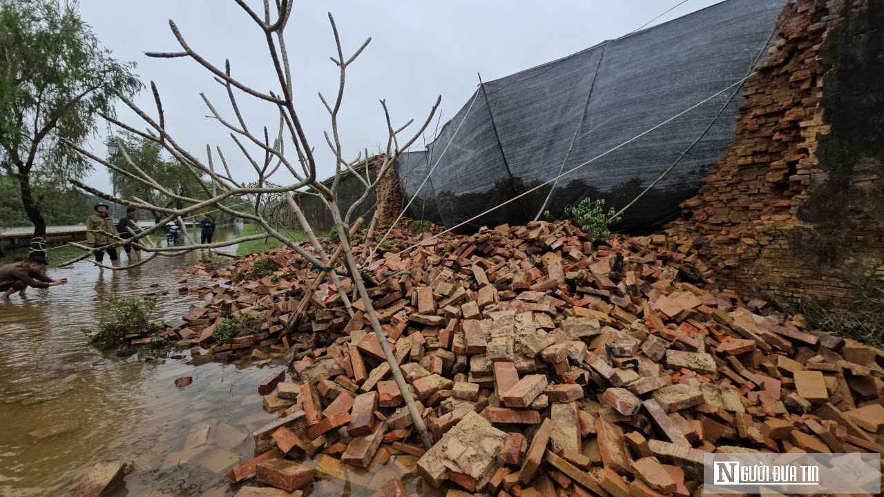 VIDEO: Nhiều hạng mục di tích cổ ở Huế hư hại do ngập lụt kéo dài- Ảnh 1.