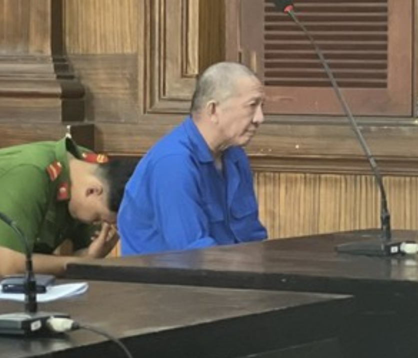 Cựu cửa hàng trưởng lĩnh 15 năm tù vì tham ô 3,8 tỷ đồng- Ảnh 1.