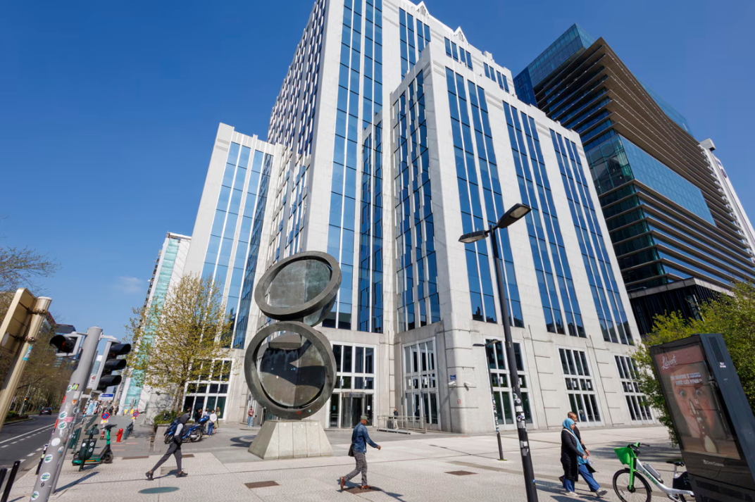 EU nhận cảnh báo nghiêm khắc về kế hoạch sử dụng tài sản Nga bị đóng băng - Ảnh 1.