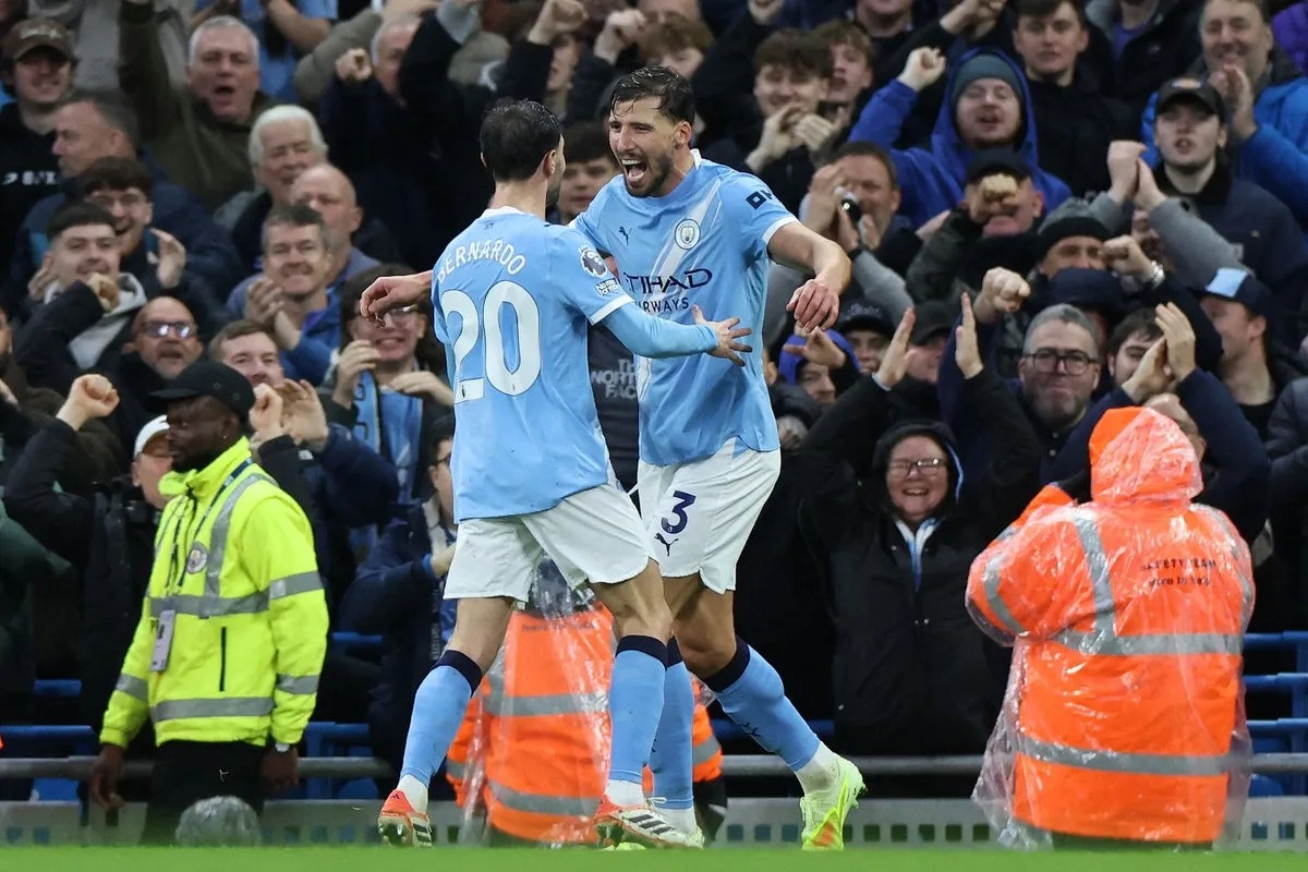 Tình hình đáng lo ngại của Real Madrid và Man City trước đại chiến - Ảnh 1. Tình hình đáng lo ngại của Real Madrid và Man City trước đại chiến - Ảnh 1.