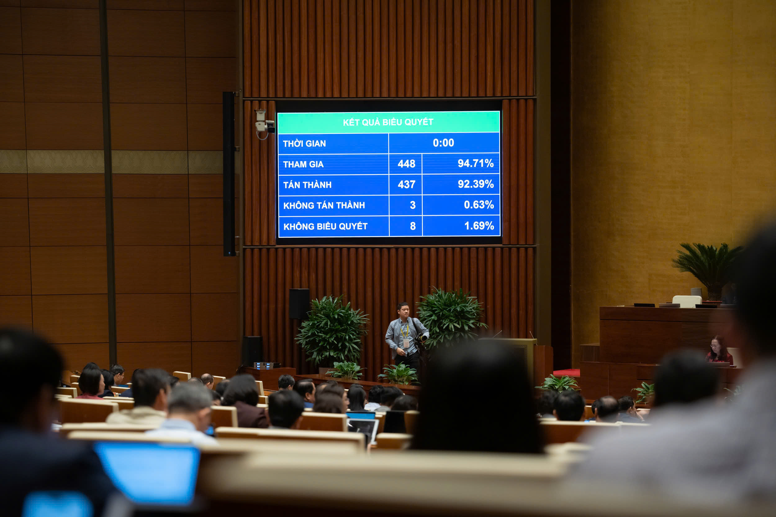 Bỏ thuế khoán với cá nhân, hộ kinh doanh từ ngày 1/1/2026 - Ảnh 1.