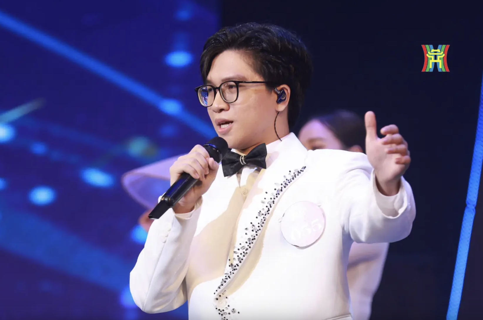 Con trai ca sĩ Trọng Tấn gây bất ngờ tại Tiếng hát Hà Nội 2025 - Ảnh 1.