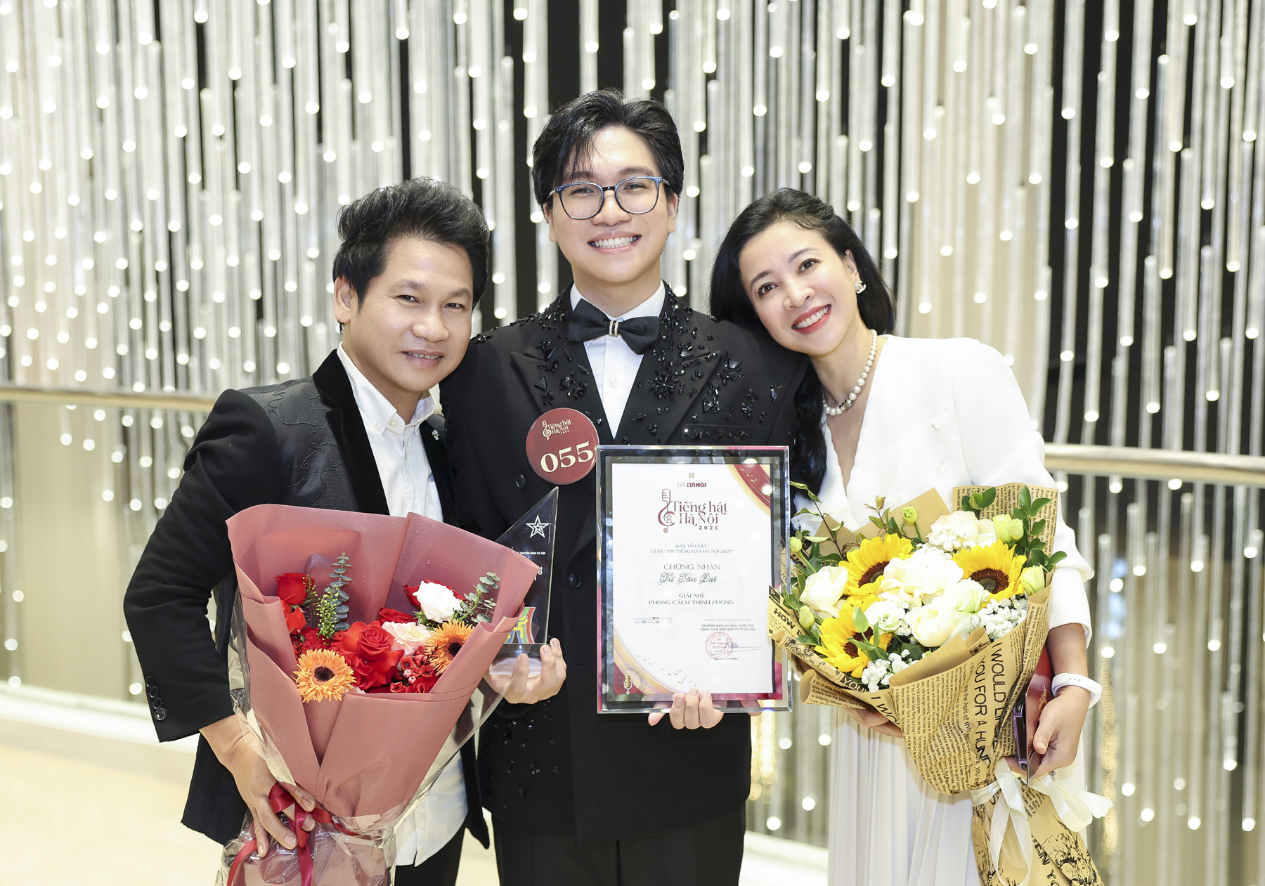 Con trai ca sĩ Trọng Tấn gây bất ngờ tại Tiếng hát Hà Nội 2025 - Ảnh 2.