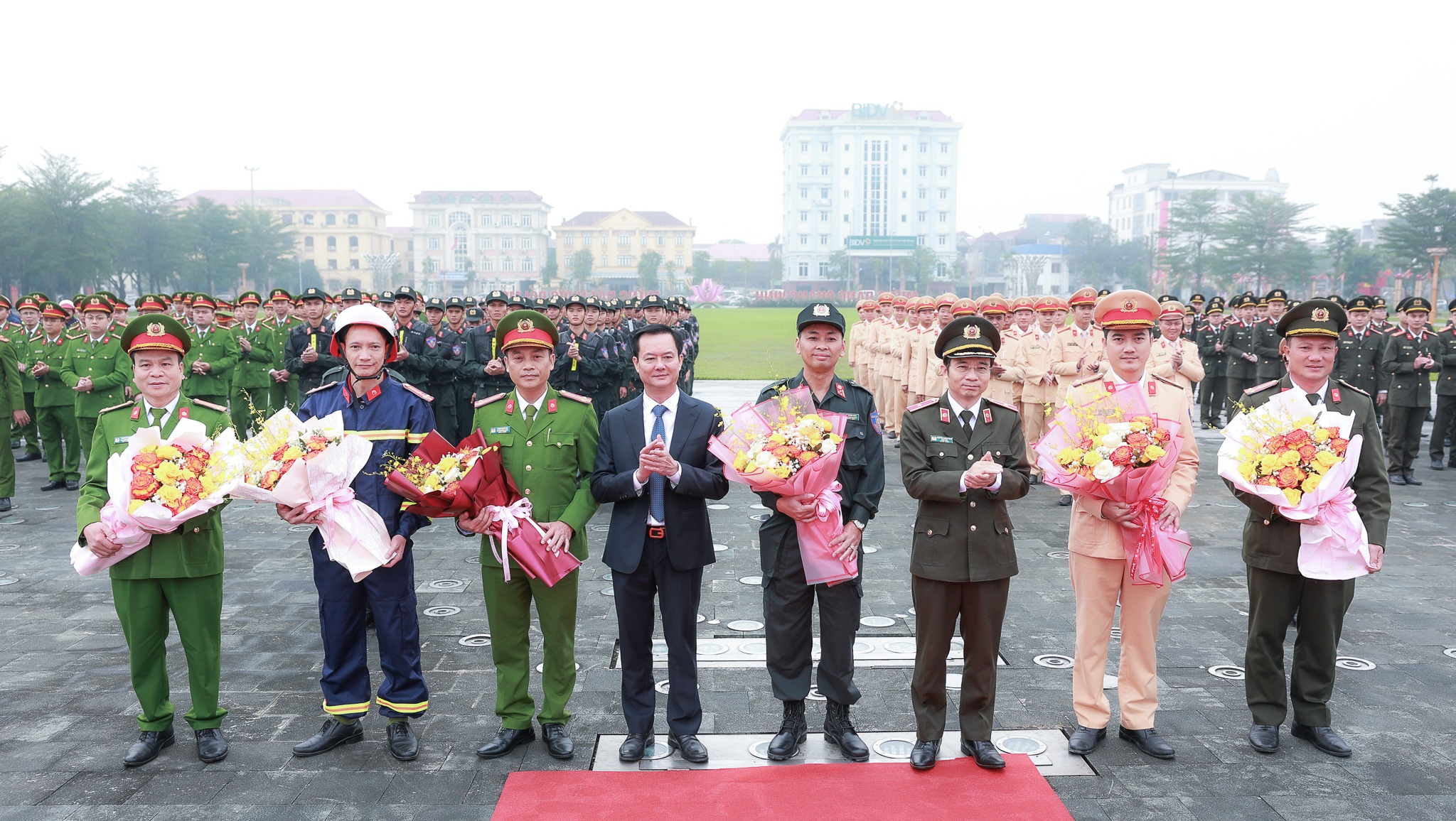 Công an Hà Tĩnh ra quân triển khai đợt cao điểm tấn công, trấn áp tội phạm - Ảnh 4.